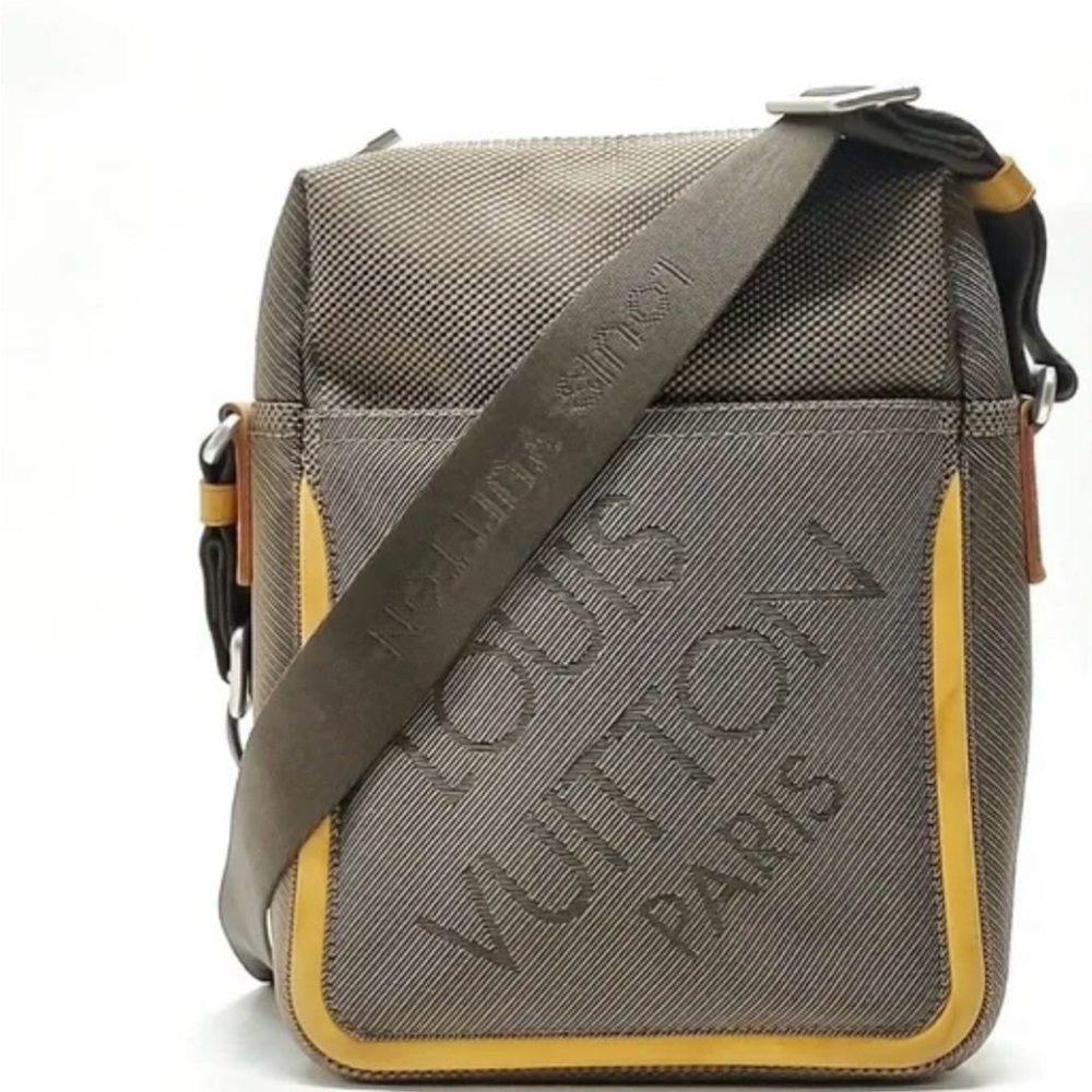 LOUIS VUITTON TERRE DAMIER GEANT CITADIN MESSENGER BAG